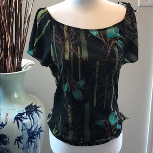 BCBG bamboo print top